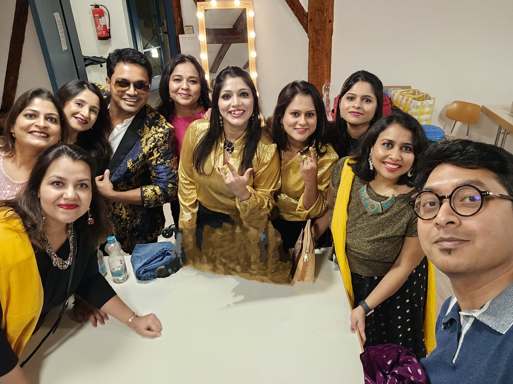 Tasher Desh production